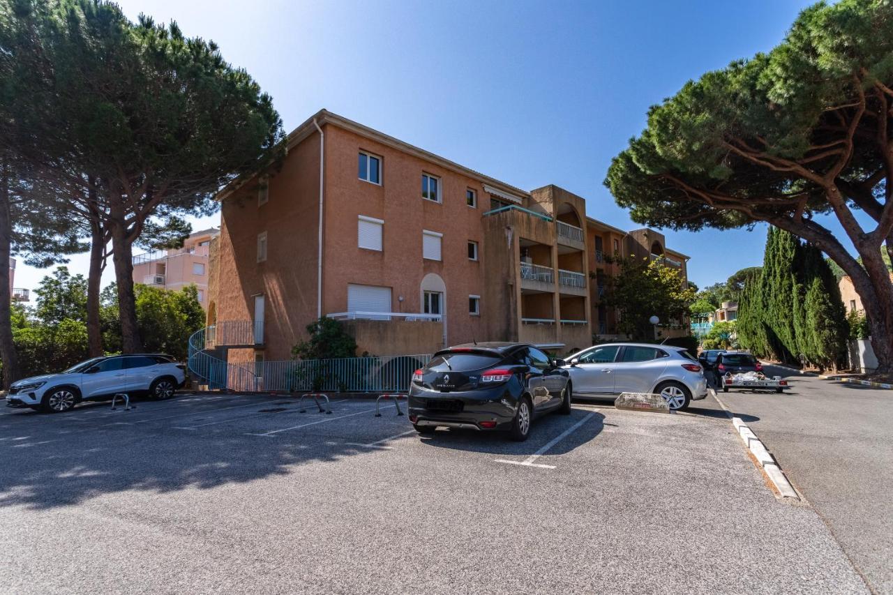 La Castillane - Appt Avec Piscine Partagee Cavalaire-sur-Mer Exterior foto